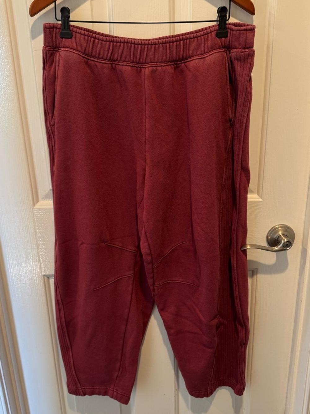 Aerie Burgundy Wine Barrel Lounge Sweatpants Size L
